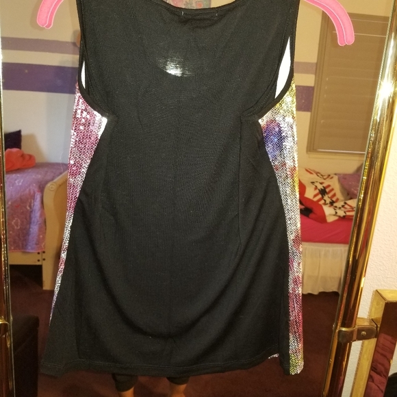 Sequined Top - Picture 2 of 2